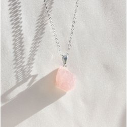 R Rosakvarts med metalje - krystal vedhng