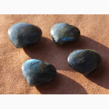 Labradorite Hjerte krystal - stk. pris (fra 2,8 cm til 3,6 cm)