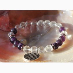 Armbnd med Ametyst og bjergkrystal og Livets Blomst charm - Krystal armbnd