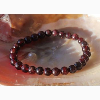 Armbnd med Granat kugleformede (6-7 mm) - Krystal armbnd