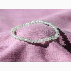 Armbnd med Prehnit kugleformede i elastik - Krystal armbnd