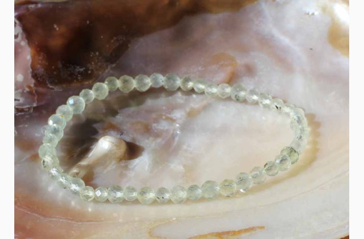 Armbnd med Prehnit kugleformede i elastik - Krystal armbnd