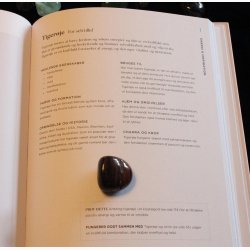 De smukkeste krystaller af Juliette Thornbury, Bog