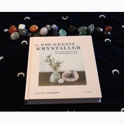 De smukkeste krystaller af Juliette Thornbury, Bog