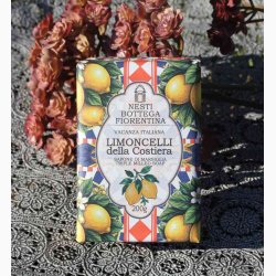 Fast h�nds�be Limoncelli della Costiera � Frisk citronduft � 200 g | Nesti Dante