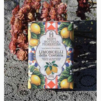 Fast h�nds�be Limoncelli della Costiera � Frisk citronduft � 200 g | Nesti Dante