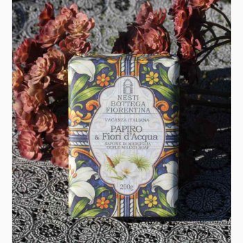 Fast h�nds�be Papiro & Fiori d'Acqua � Papyrus & Vandblomster � 200 g | Nesti Dante