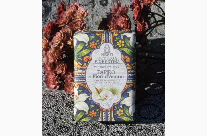 Fast h�nds�be Papiro &amp; Fiori d'Acqua � Papyrus &amp; Vandblomster � 200 g | Nesti Dante