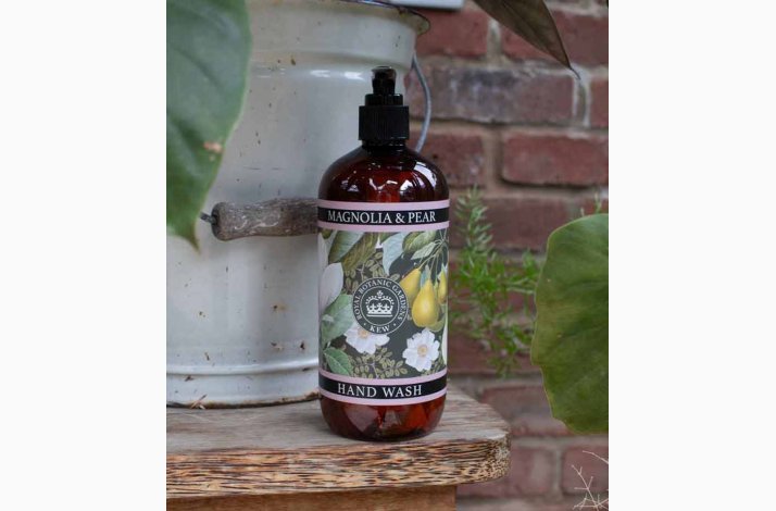 Flydende h�nds�be � Magnolia &amp; Pear (med aloe vera &amp; vitamin E) � 500 ml | Kew Gardens 