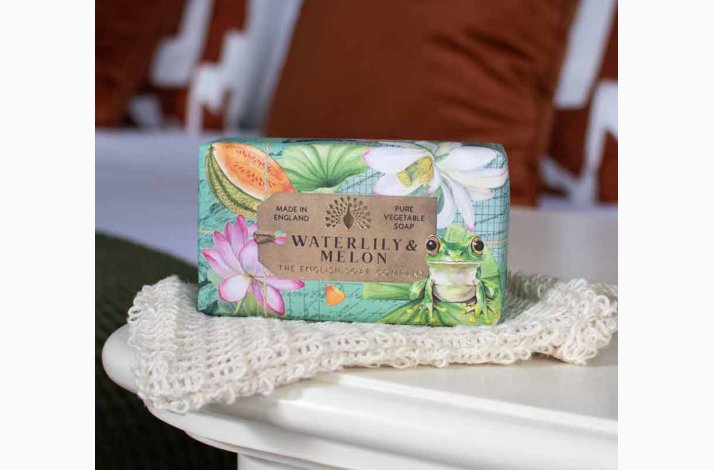 Fast h�nds�be � Waterlily &amp; Melon 190 g, The English Soap Company