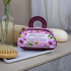H�nds�be Signature Oriental Spice &amp; Cherry Blossom Gaves�be � 260 g | The English Soap Company