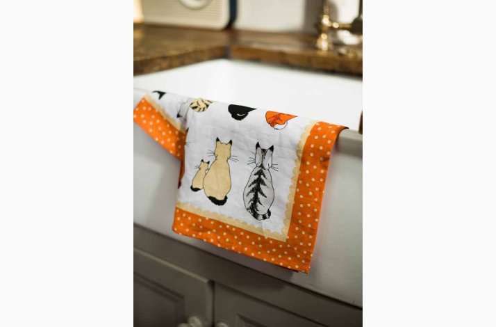 Viskestykke  Cats in Waiting (Katte som venter) (Orange)  Ulster Weavers