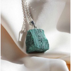 R Malachite med metalje - krystal vedhng