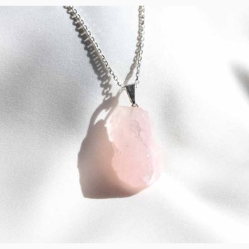 R Rosakvarts med metalje - krystal vedhng