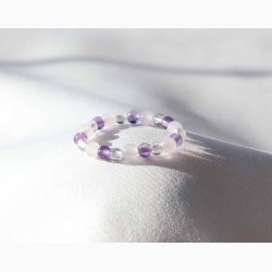 Ring med Ametyst, Rosakvarts og Bjergkrystal ( 0,3 cm) (indvendig 52-54 mm) p elastik Krystal smyk