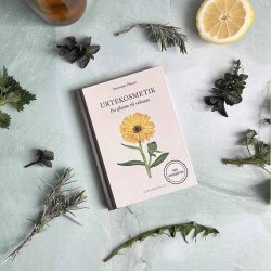 Urtekosmetik, 2. udgave - fra plante til velv�re af AneMette Olesen, bog