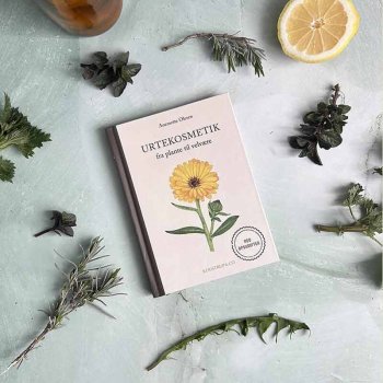 Urtekosmetik, 2. udgave - fra plante til velv�re af AneMette Olesen, bog
