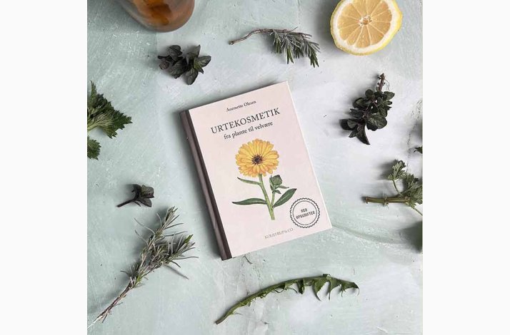 Urtekosmetik, 2. udgave - fra plante til velv�re af AneMette Olesen, bog