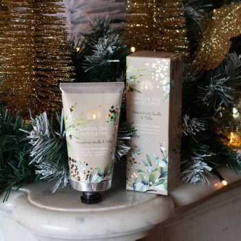H�ndcreme � Under the Mistletoe / Under Misteltenen (med sheasm�r, aloe vera & vitamin E) 75 ml � The English Soap Company