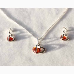 Smykkest med slvhjerte med ravhjerte i slvkde og reringe - Ravsmykke