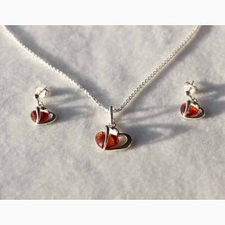 Smykkest med slvhjerte med ravhjerte i slvkde og reringe - Ravsmykke