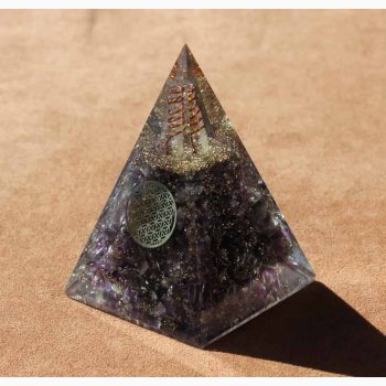 Orgonit Pyramide ametyst med livets blomst 5 x 5 x 8 cm