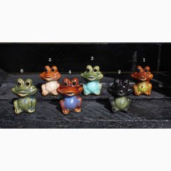 Sm frer H: 4 cm i keramik, vlg