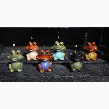 Sm frer H: 4 cm i keramik, vlg