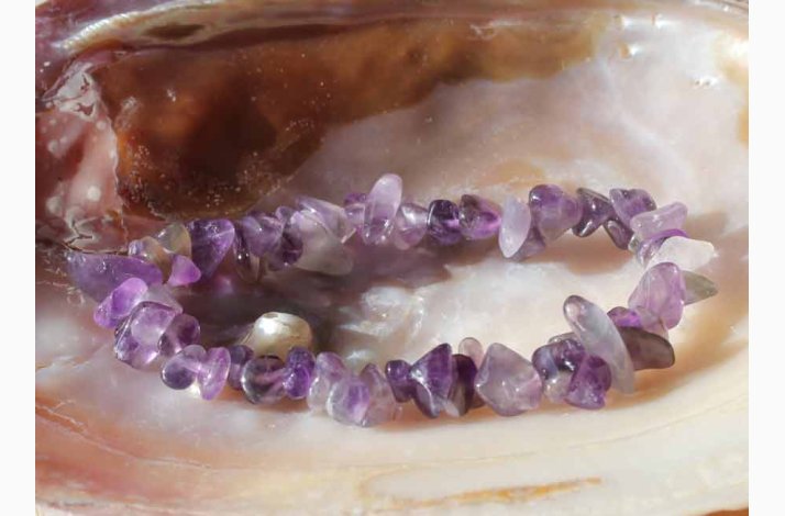 Armbnd med Ametyst chip - Krystal armbnd