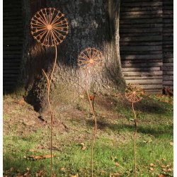 Blomsterskrm i metal H:80 cm.