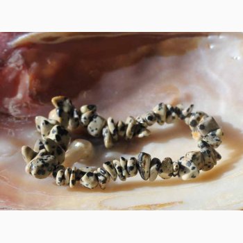 Armbnd med jaspis dalmatiner chip i elastik - Krystal armbnd