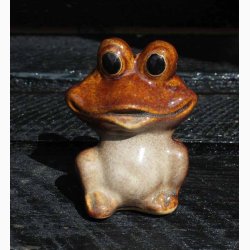 Sm frer H: 4 cm i keramik, vlg