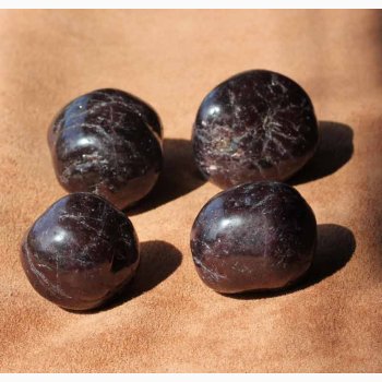 GARNET  - Granat krystal stk. pris