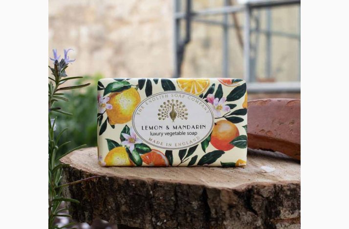 Fast h�nds�be � Lemon &amp; Mandarin / Citron &amp; Mandarin (med sheasm�r) � 190 g, The English Soap Company