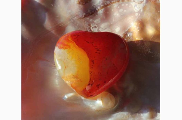 CARNELIAN - Karneol hjerte krystal sten ca. 3 cm