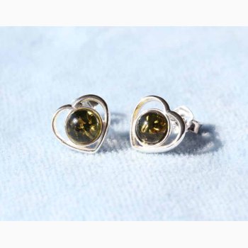 �restikker s�lvhjerte med ravkugle gr�n - Ravsmykke