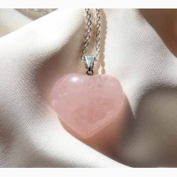 Hjerteformet Rosakvarts med metalje - krystal vedhng