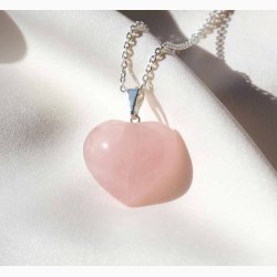 Hjerteformet Rosakvarts med metalje - krystal vedhng