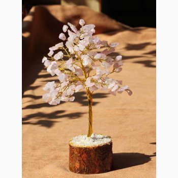 Krystal tr med Rosakvarts blade H: ca.18 cm