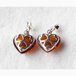 reringe ravhjerter i rav/slv, med hjerteformet bagside - Ravsmykke