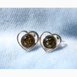 �restikker s�lvhjerte med ravkugle gr�n - Ravsmykke