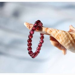 Ring med Granat (  0,3 cm perler) - (indvendig 56-58 mm) p elastik - Krystal smykker