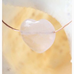 Hjerteformet rosakvarts krystal vedhng