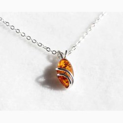 Ravdrbe i rav slv vedhng og forslvet kde - Ravsmykke