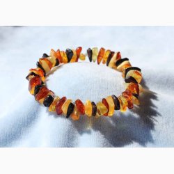 Rav halvpoleret chip miks armbnd p elastik - Ravsmykke