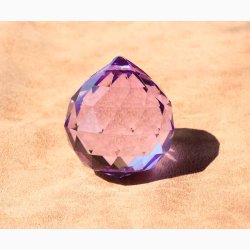 Feng Shui krystal violet  5 cm