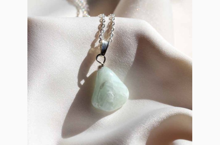 Aquamarine med med metalhtte - krystal vedhng