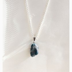 Apatit med metalje - krystal vedhng