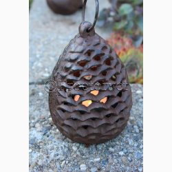 Koglelanterne i stbejern til fyrfadslys