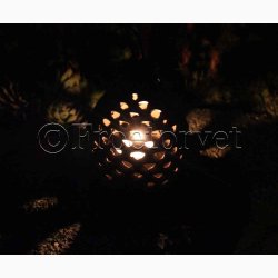 Koglelanterne i stbejern til fyrfadslys